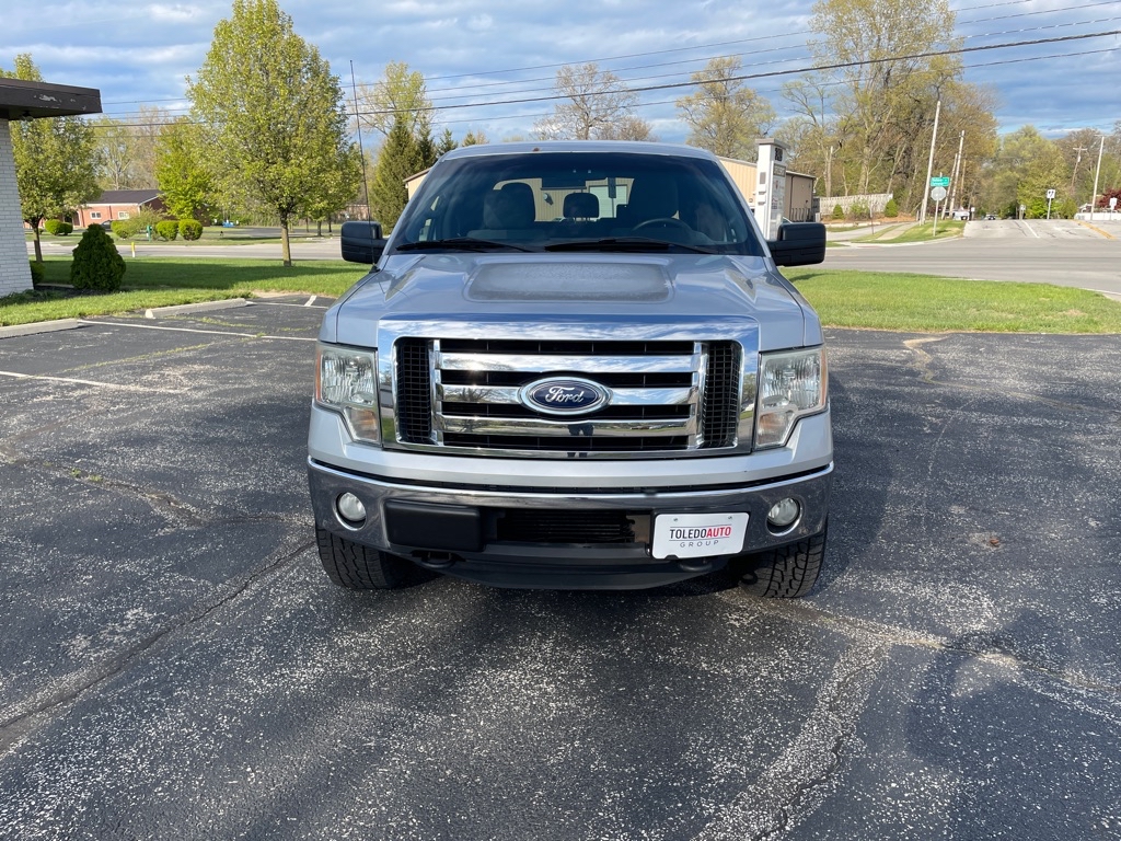 Photo 8 of this FORD F150 XLT