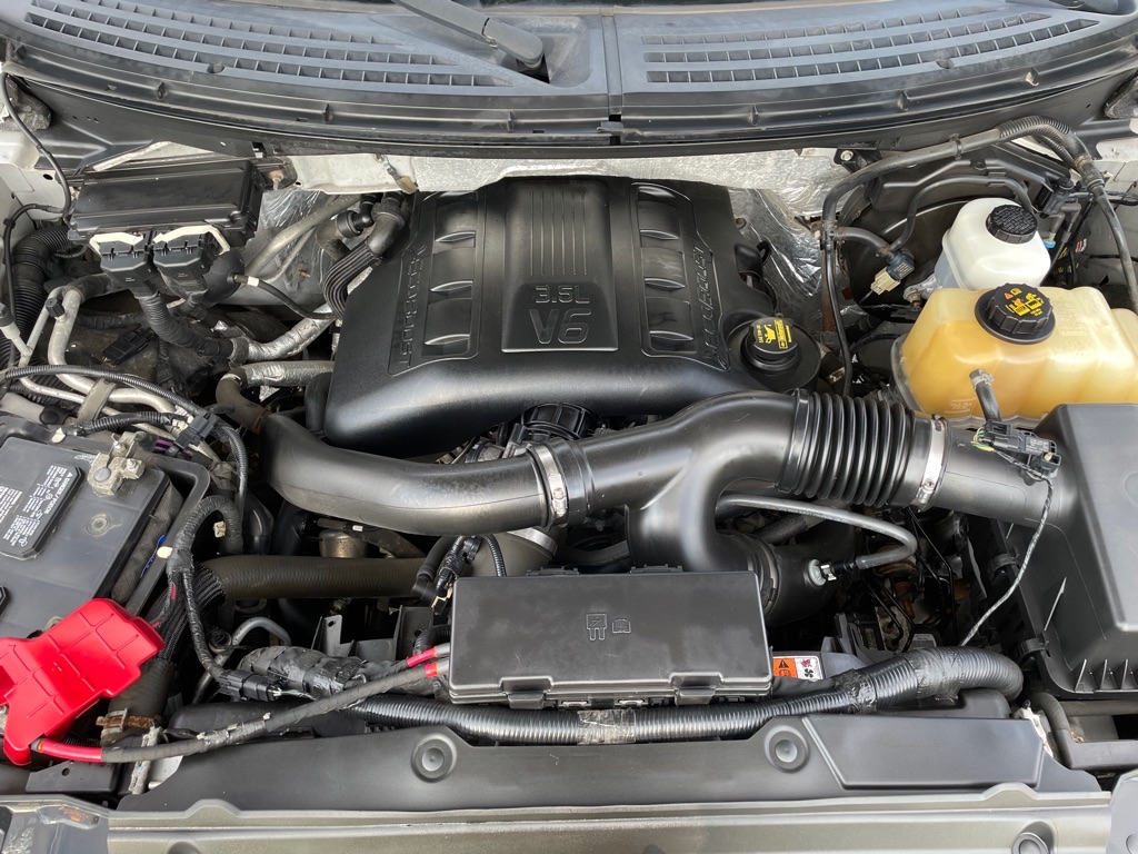 Photo 21 of this FORD F150 XLT