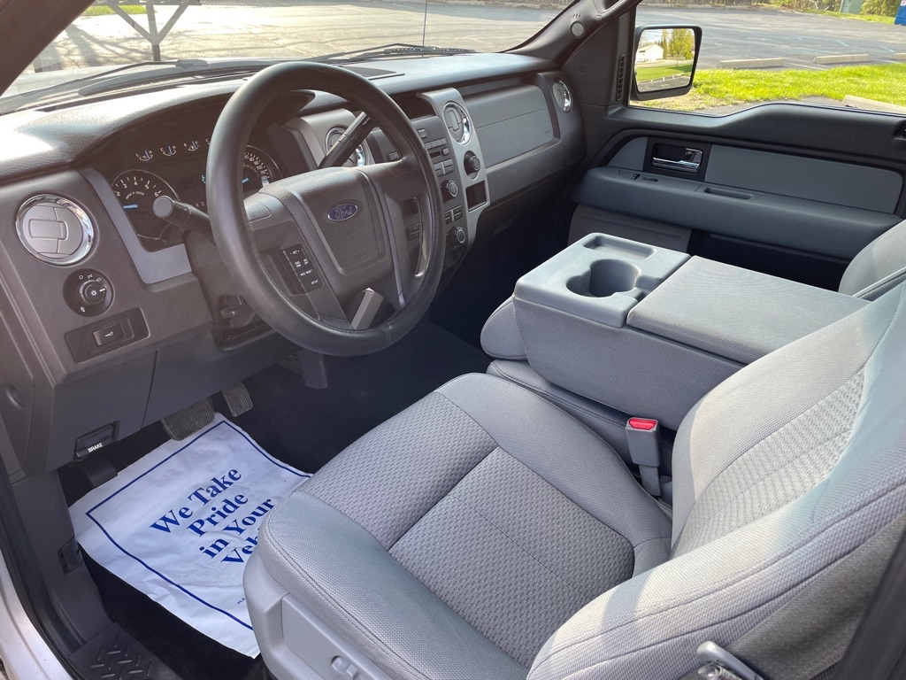 Photo 9 of this FORD F150 XLT