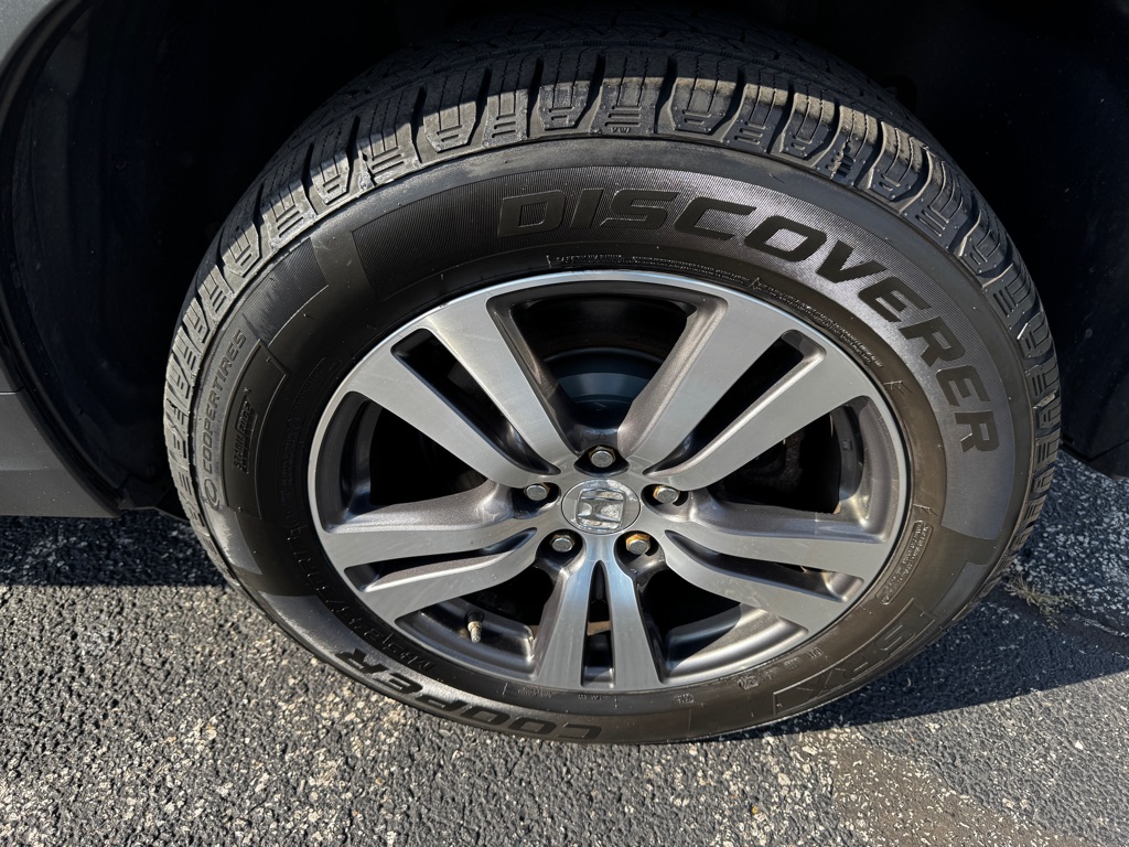 Photo 21 of this HONDA PILOT