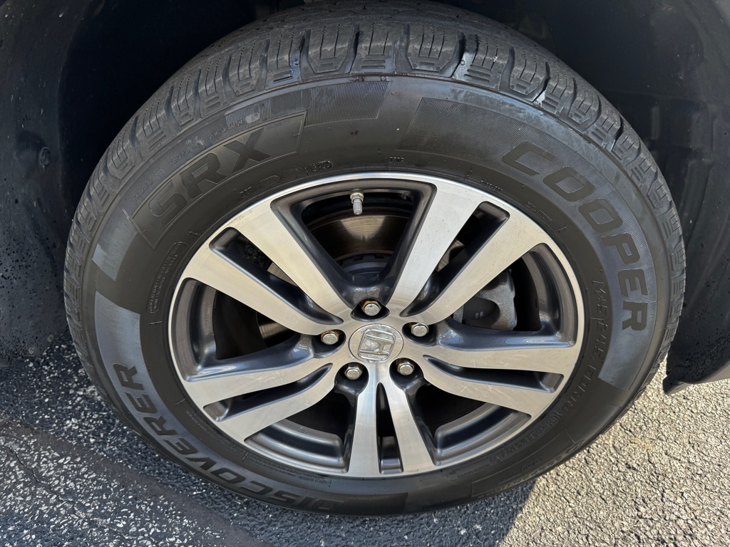 Photo 23 of this HONDA PILOT