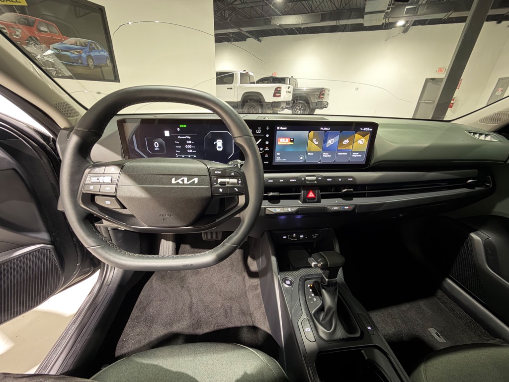 Photo 20 of this KIA K4