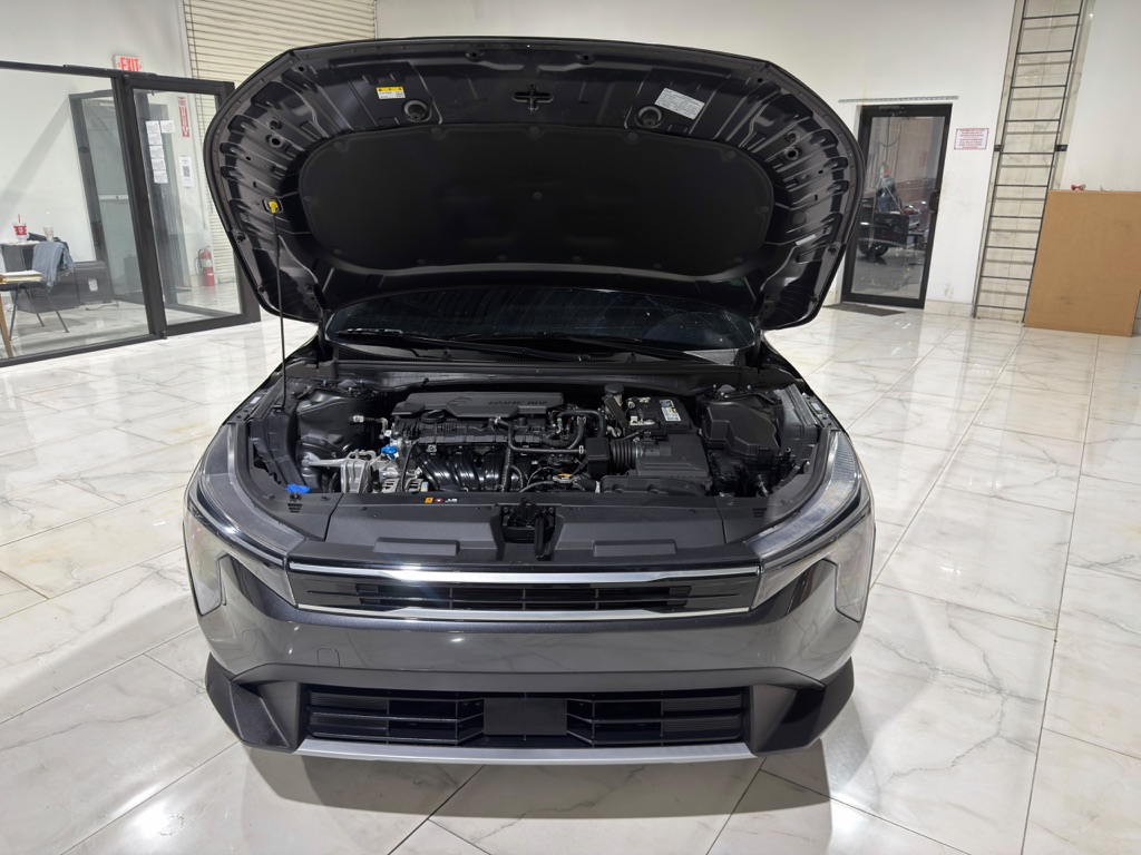 Photo 4 of this KIA K4
