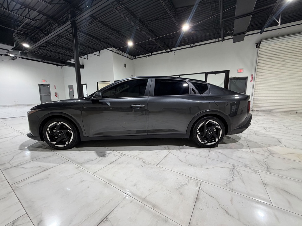 Photo 7 of this KIA K4