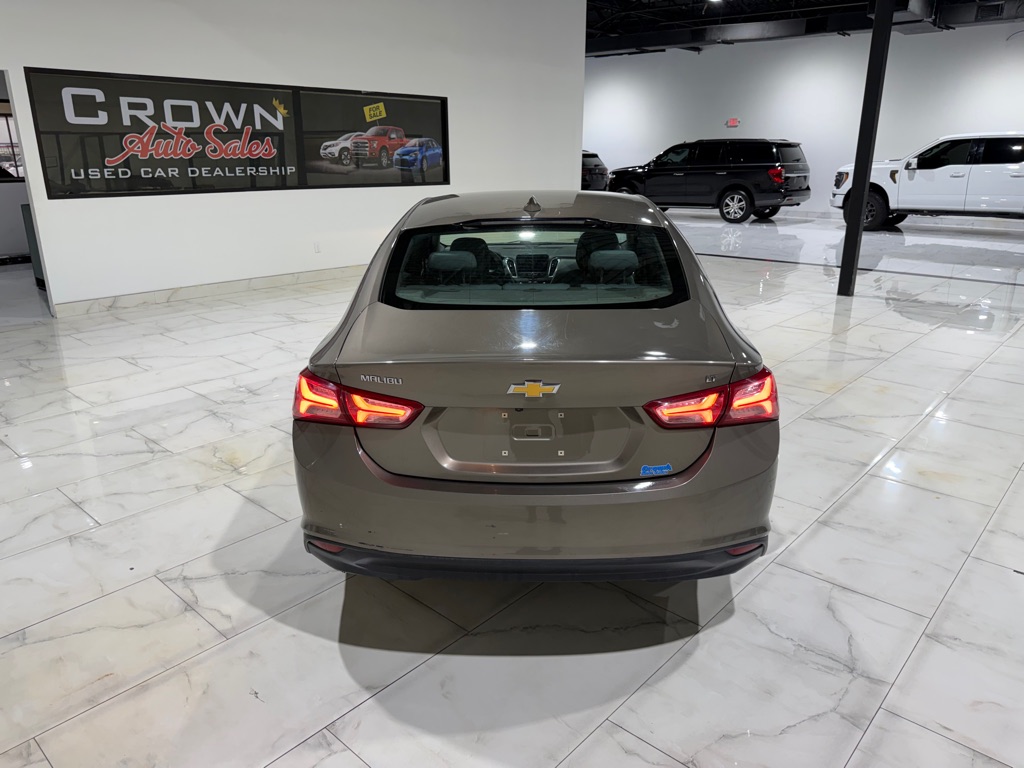 Photo 10 of this CHEVROLET MALIBU