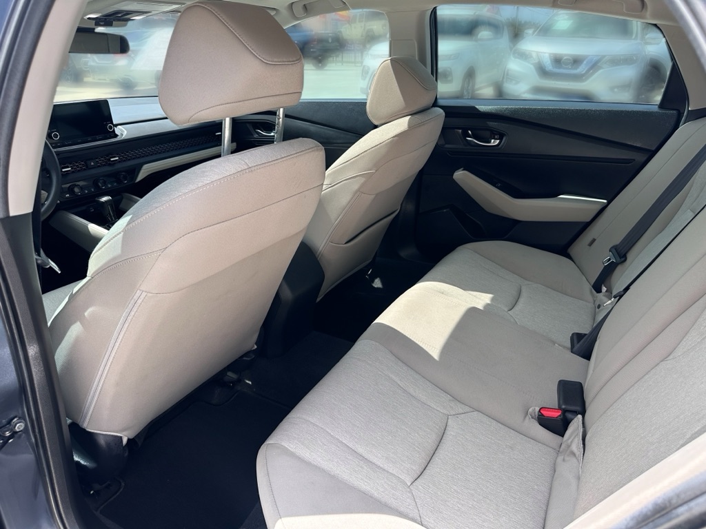 Photo 19 of this HONDA ACCORD