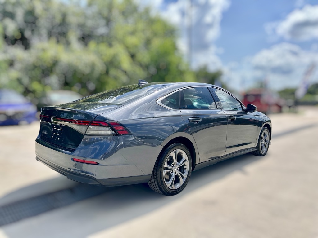 Photo 8 of this HONDA ACCORD