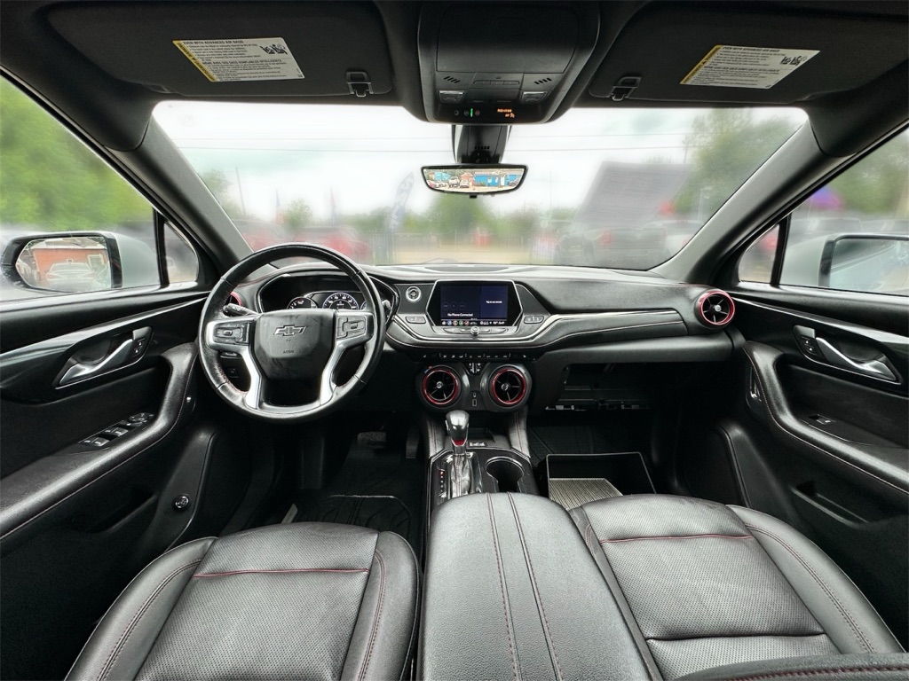 Photo 25 of this CHEVROLET BLAZER
