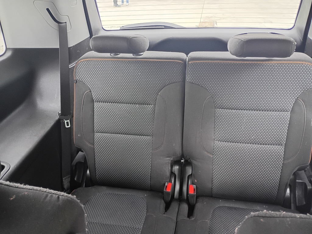 Photo 14 of this GMC ACADIA