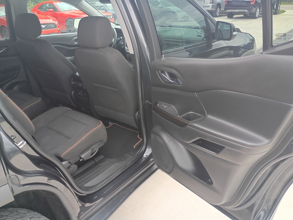 Photo 13 of this GMC ACADIA