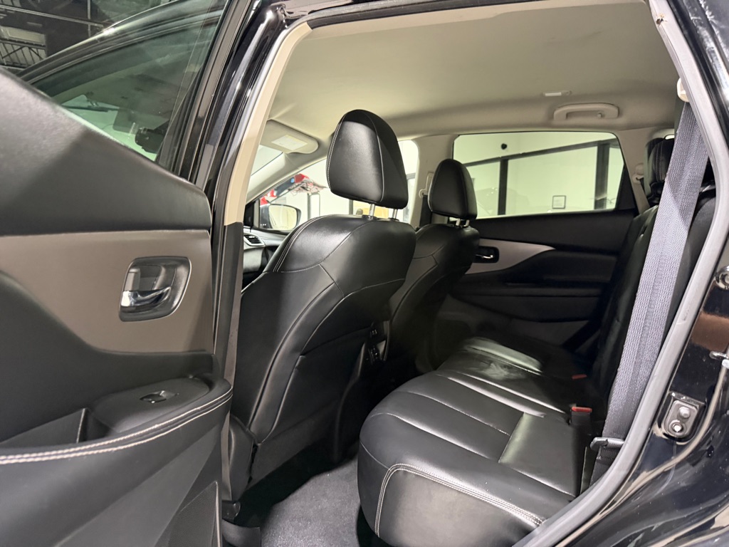 Photo 13 of this NISSAN MURANO