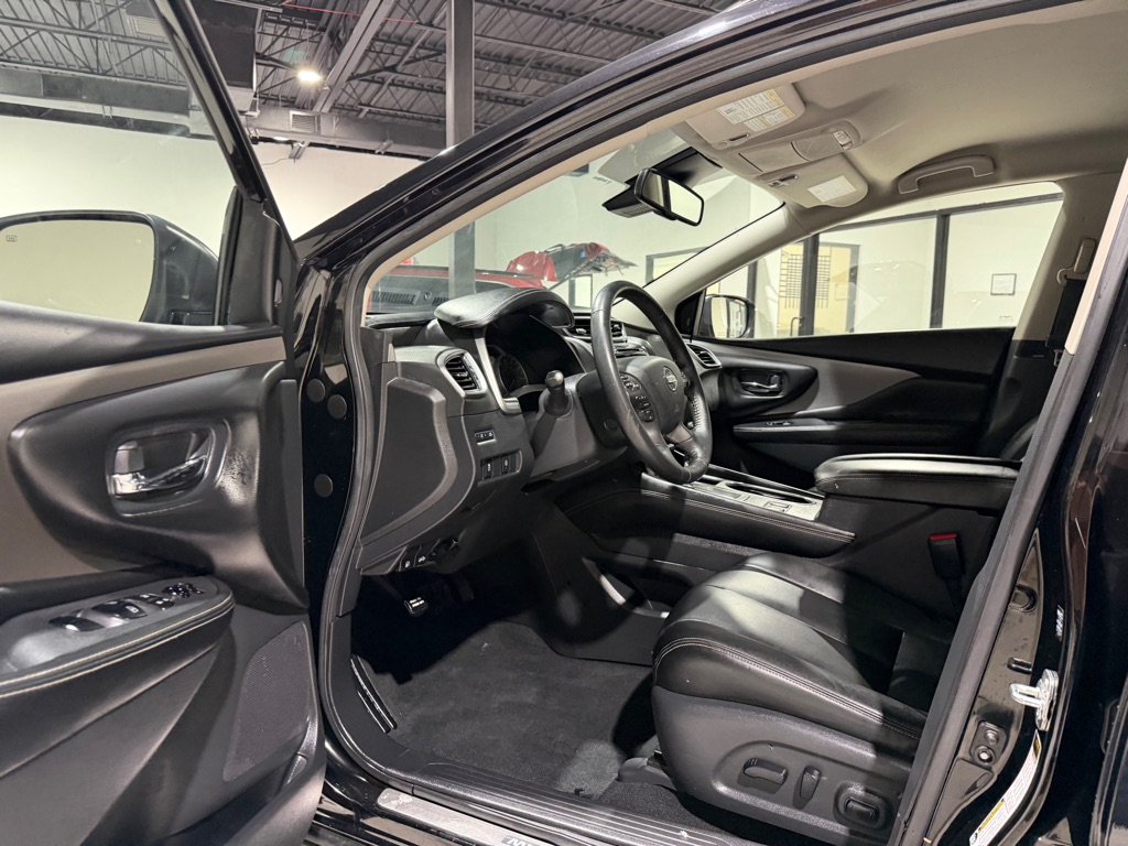 Photo 16 of this NISSAN MURANO