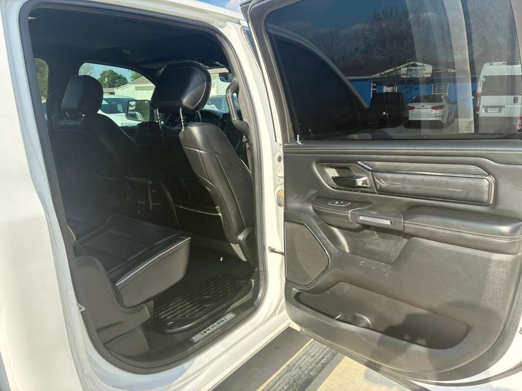 Photo 11 of this RAM 1500