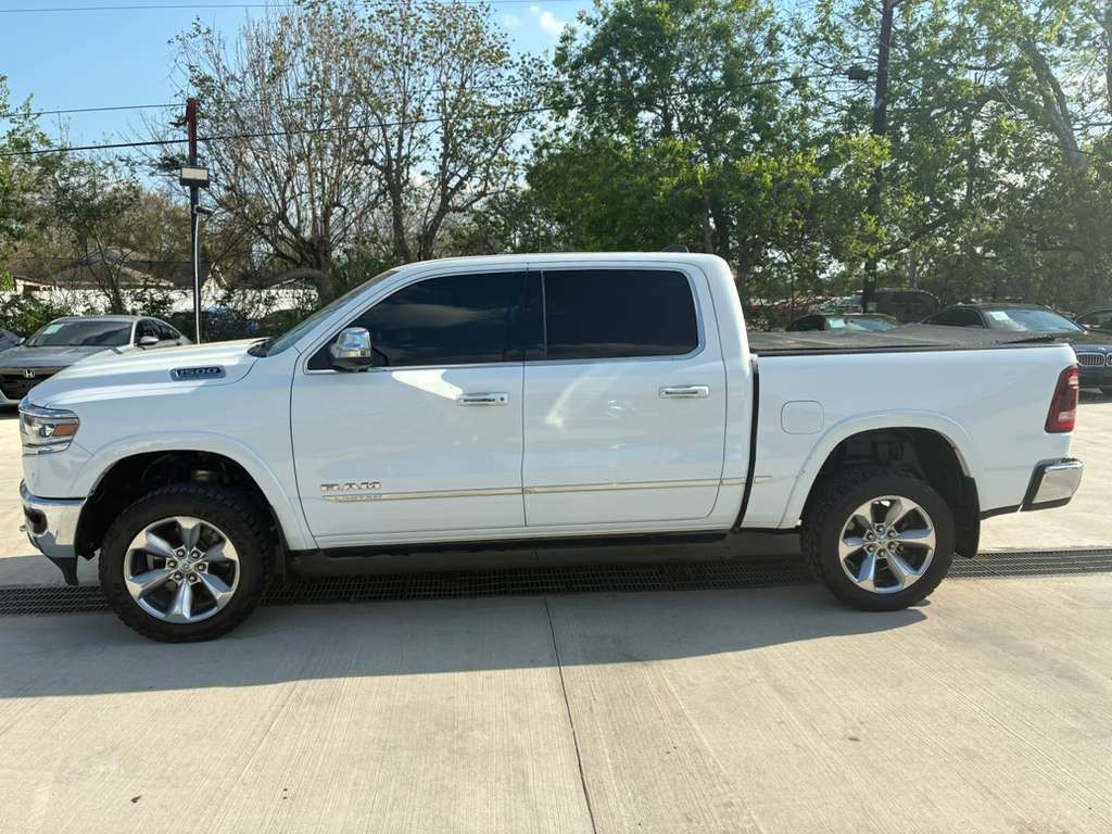 Photo 5 of this RAM 1500