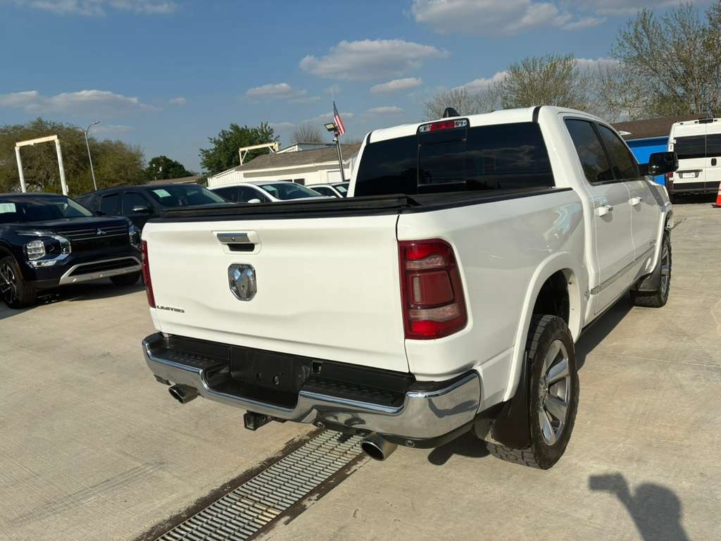 Photo 6 of this RAM 1500