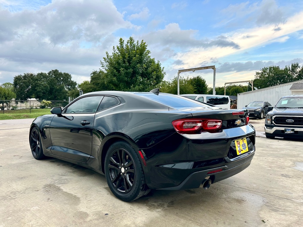Photo 4 of this CHEVROLET CAMARO