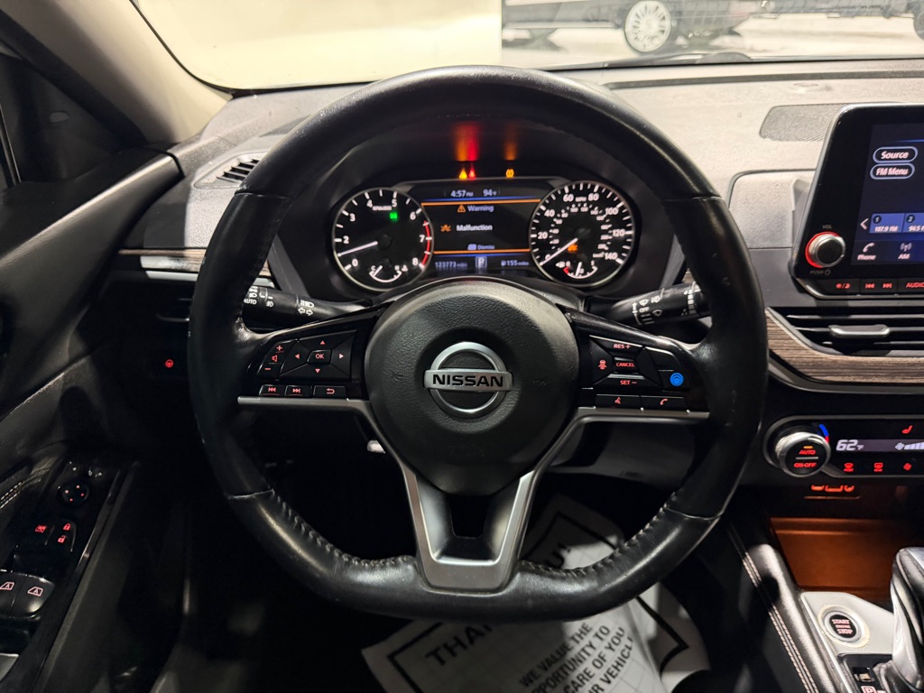 Photo 23 of this NISSAN ALTIMA