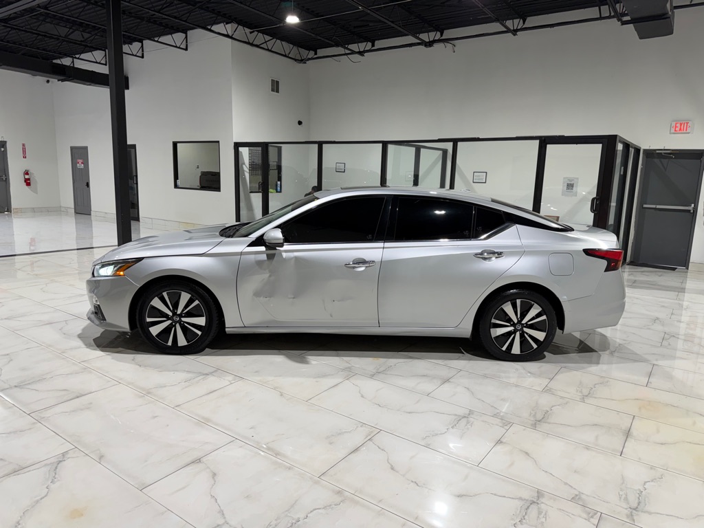Photo 7 of this NISSAN ALTIMA