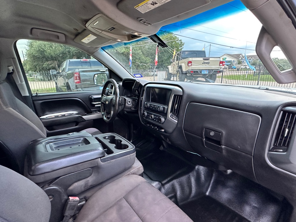 Photo 21 of this CHEVROLET SILVERADO 1500