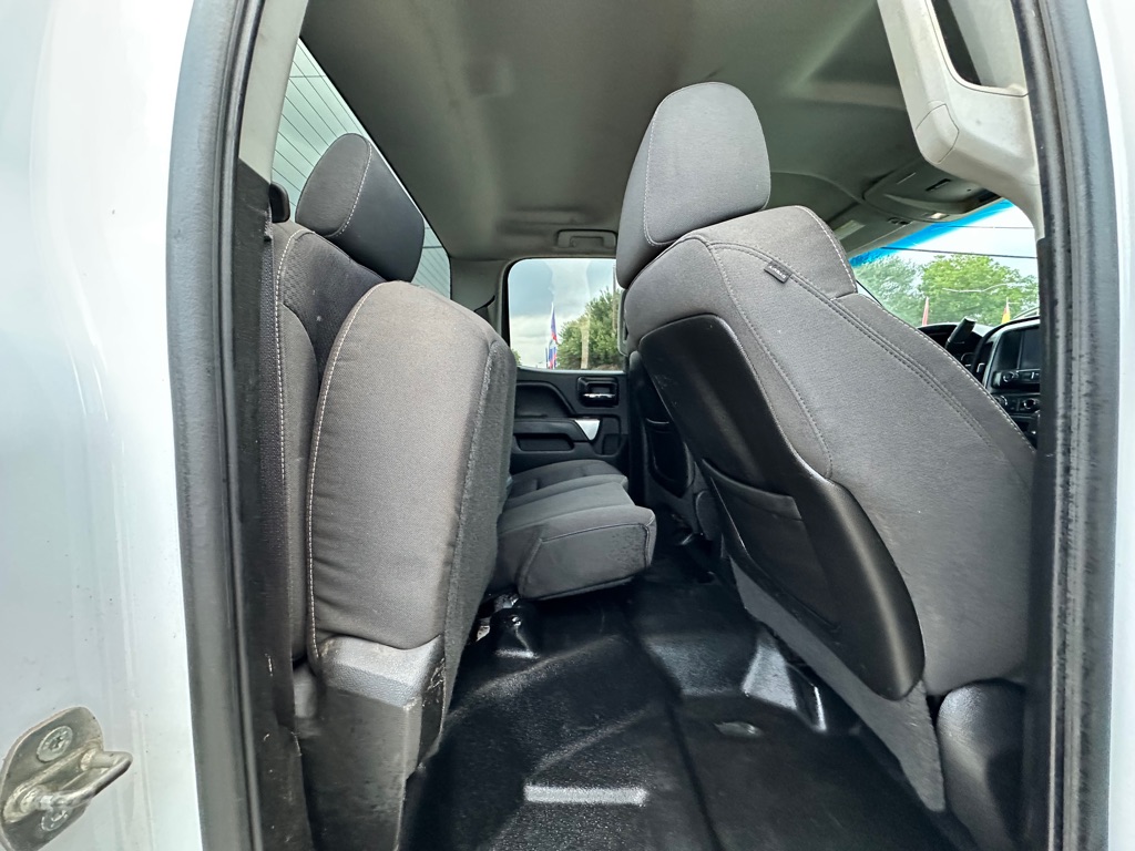 Photo 18 of this CHEVROLET SILVERADO 1500