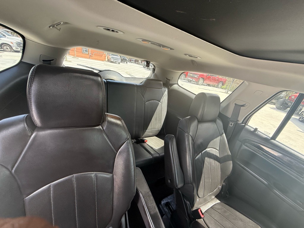 Photo 16 of this BUICK ENCLAVE