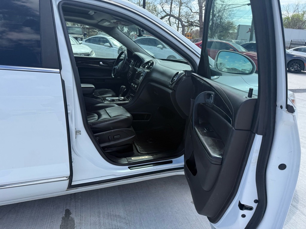 Photo 20 of this BUICK ENCLAVE