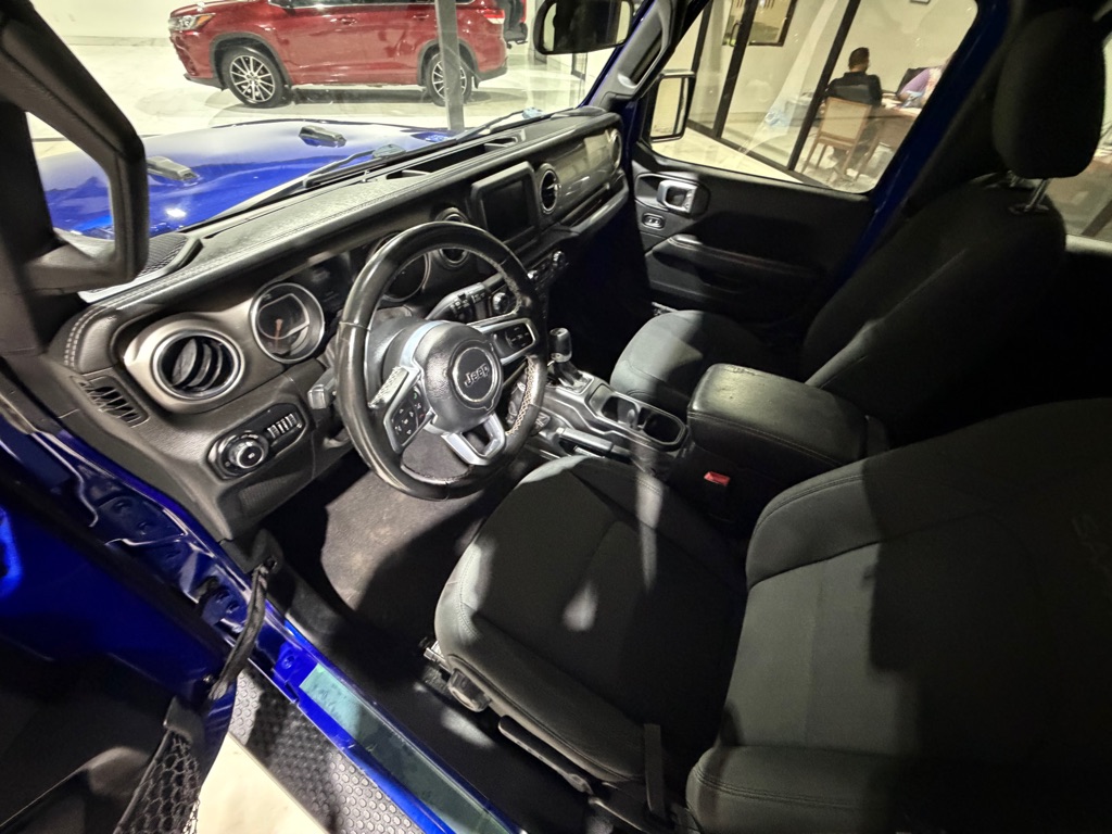 Photo 20 of this JEEP WRANGLER UNLIMI