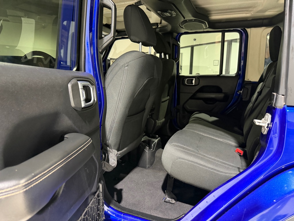 Photo 14 of this JEEP WRANGLER UNLIMI
