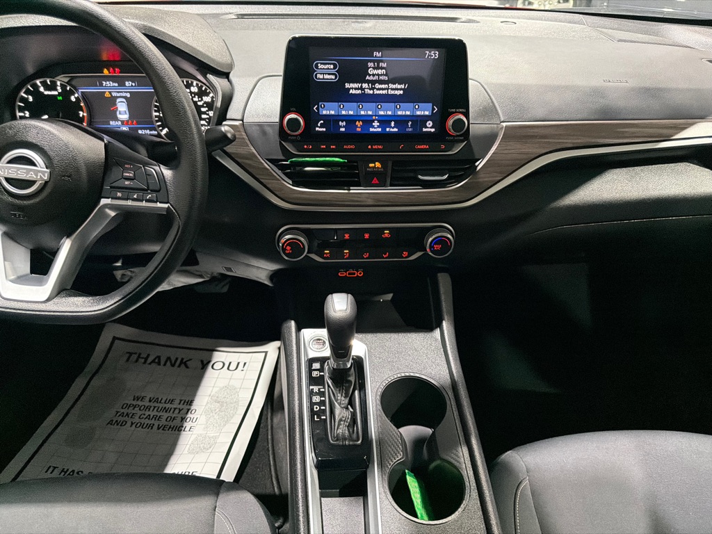 Photo 22 of this NISSAN ALTIMA