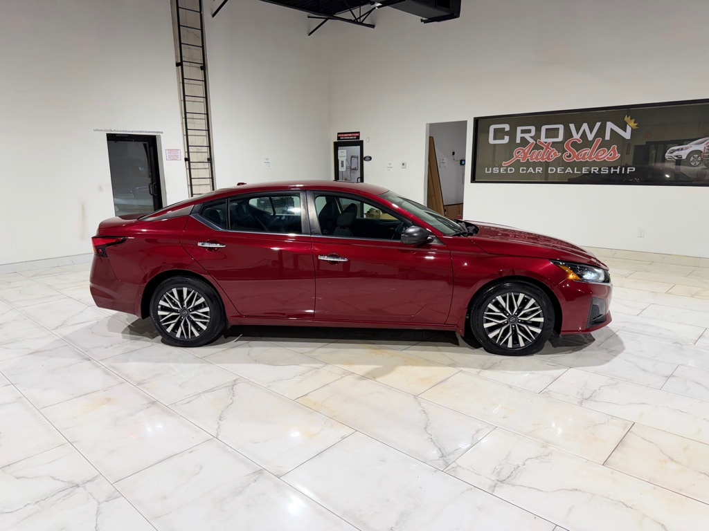 Photo 8 of this NISSAN ALTIMA