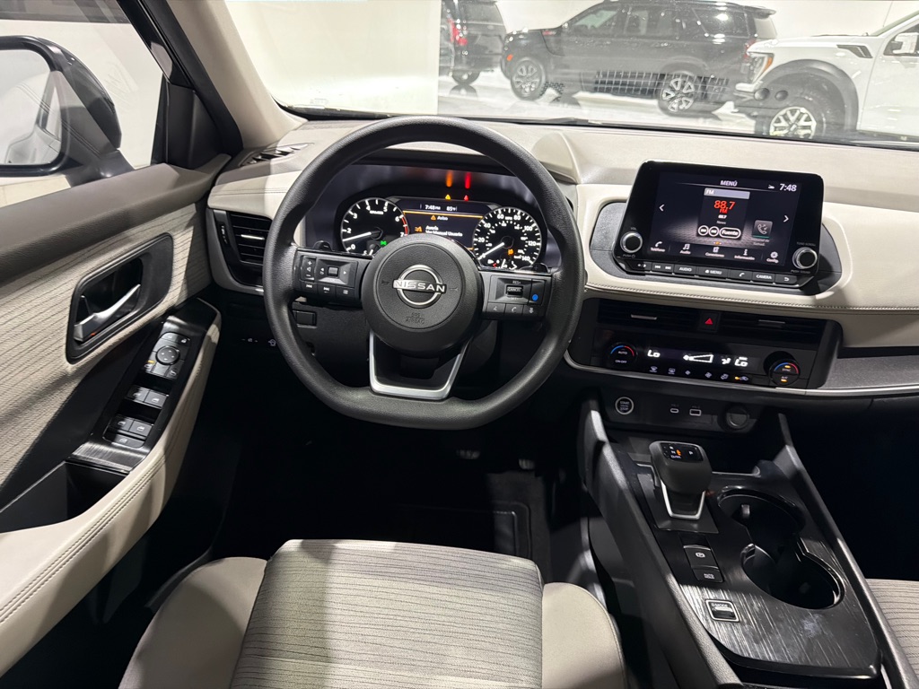 Photo 23 of this NISSAN ROGUE