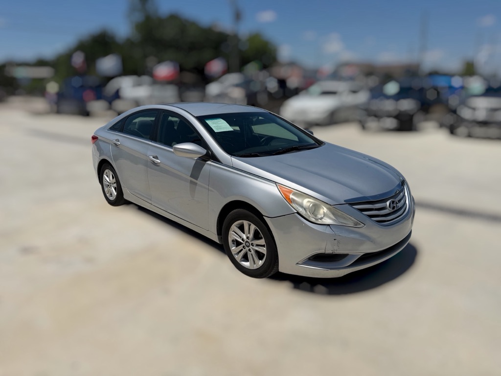 Photo 3 of this HYUNDAI SONATA