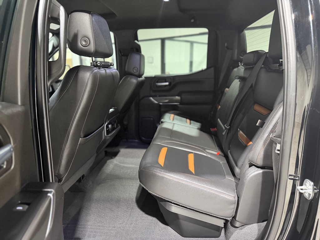 Photo 11 of this GMC SIERRA 1500