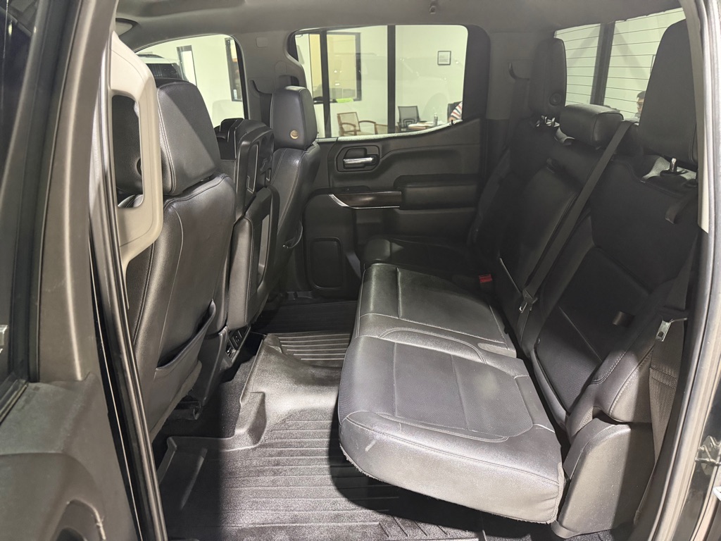 Photo 14 of this GMC SIERRA 1500