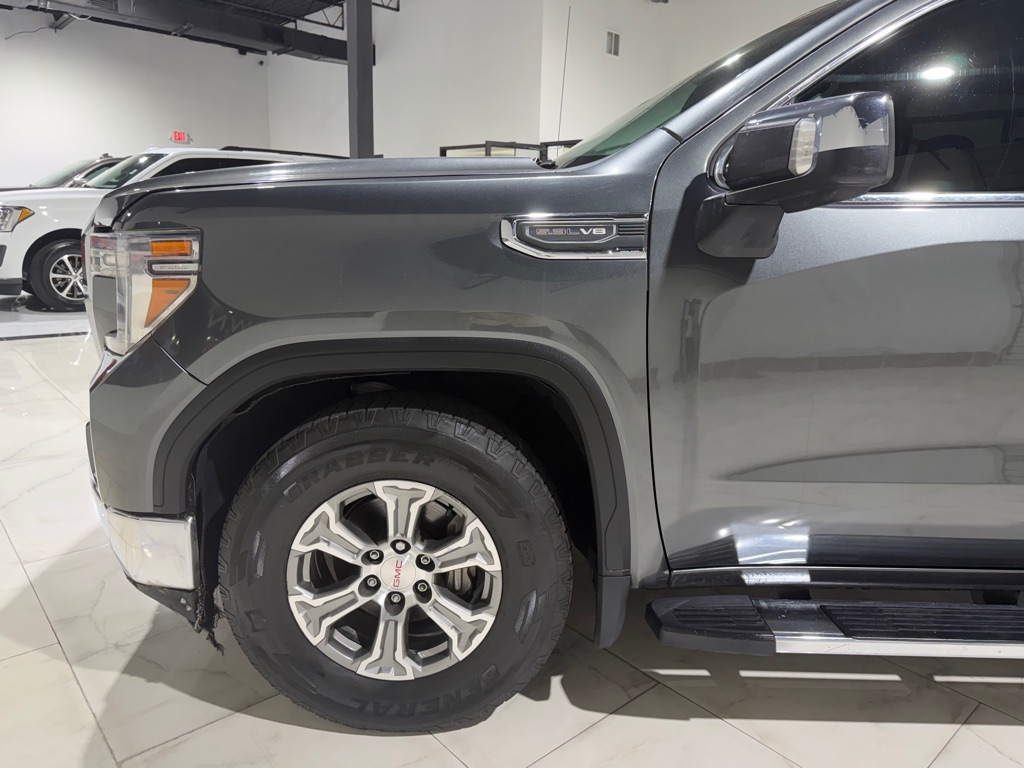 Photo 8 of this GMC SIERRA 1500