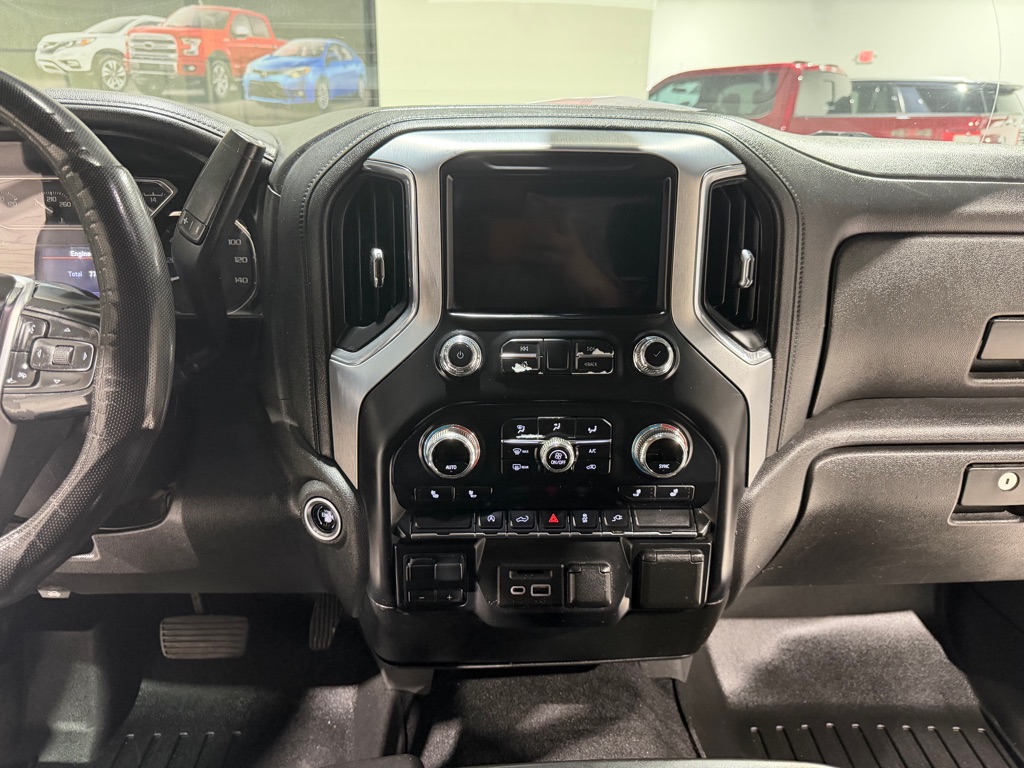 Photo 23 of this GMC SIERRA 1500