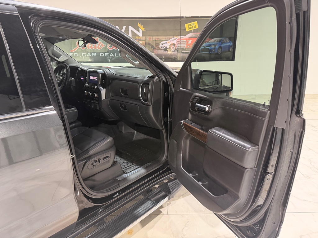 Photo 17 of this GMC SIERRA 1500