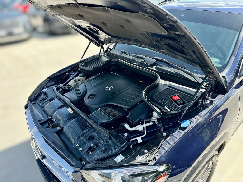 Photo 18 of this MERCEDES-BENZ GLE