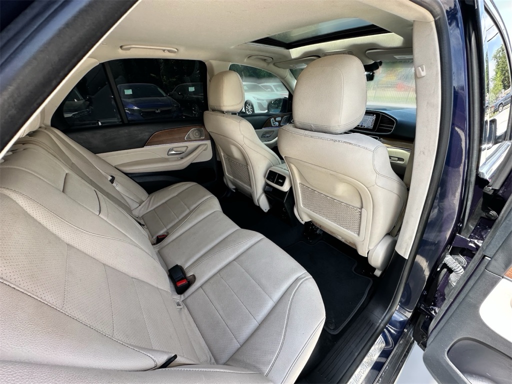 Photo 30 of this MERCEDES-BENZ GLE