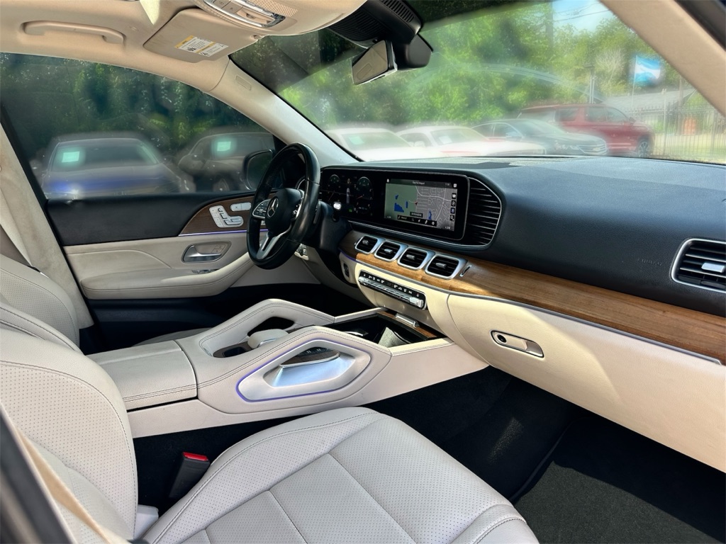 Photo 32 of this MERCEDES-BENZ GLE