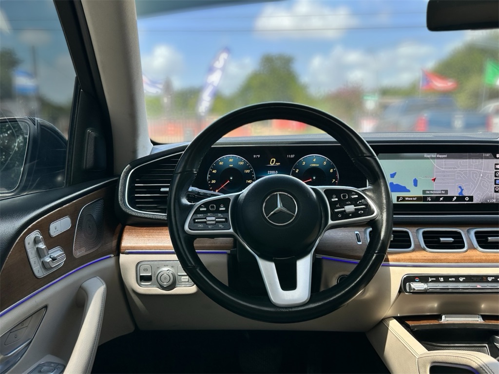 Photo 25 of this MERCEDES-BENZ GLE