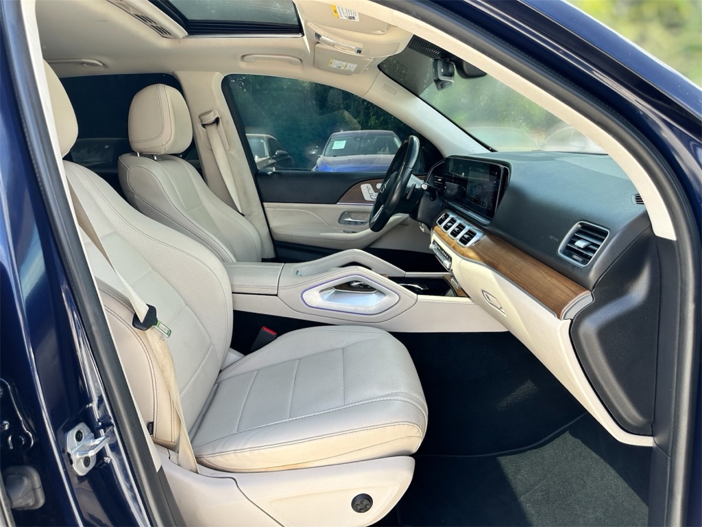 Photo 31 of this MERCEDES-BENZ GLE