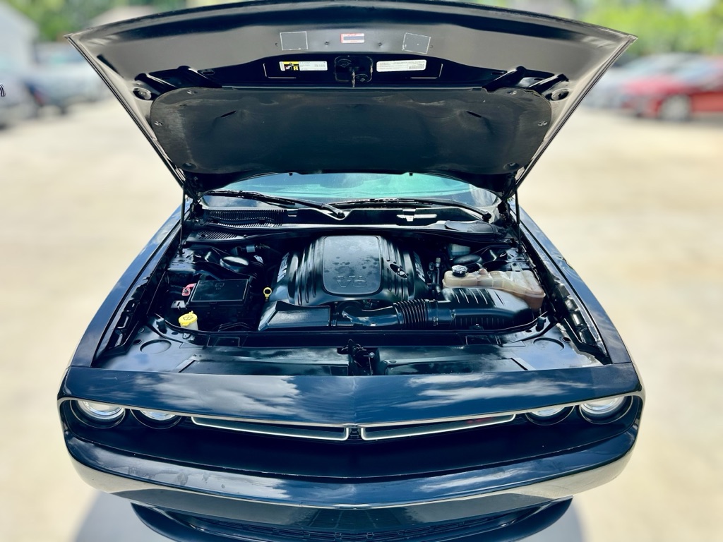 Photo 11 of this DODGE CHALLENGER
