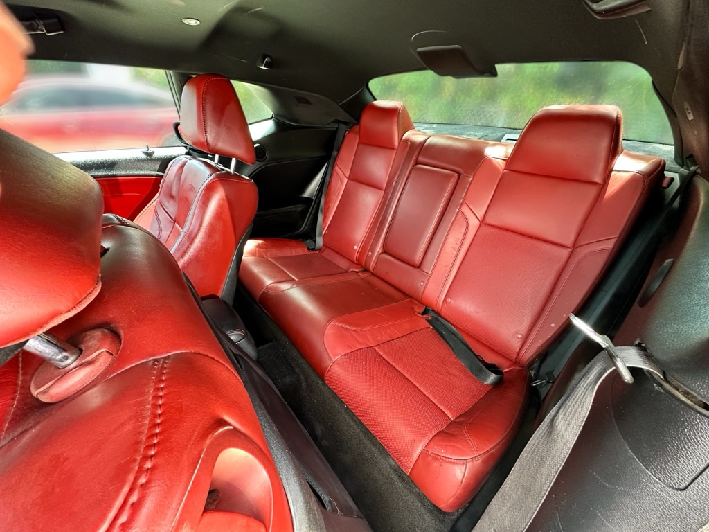 Photo 14 of this DODGE CHALLENGER