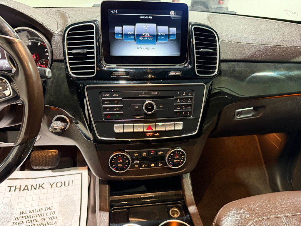 Photo 22 of this MERCEDES-BENZ GLS
