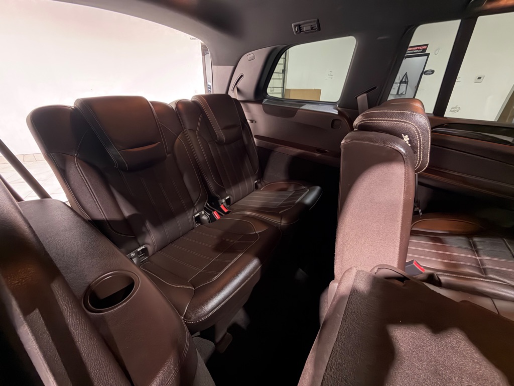 Photo 17 of this MERCEDES-BENZ GLS
