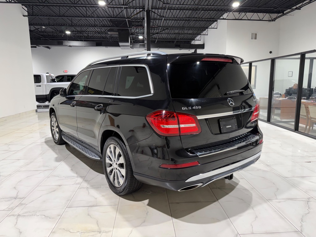 Photo 9 of this MERCEDES-BENZ GLS