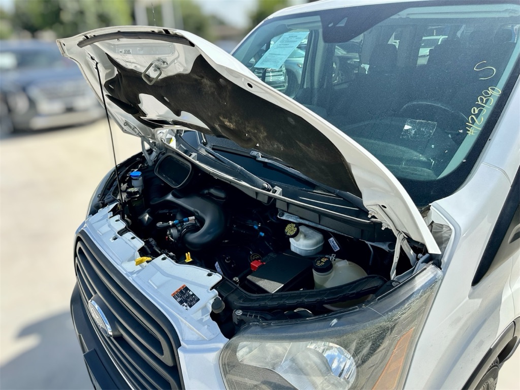 Photo 12 of this FORD TRANSIT