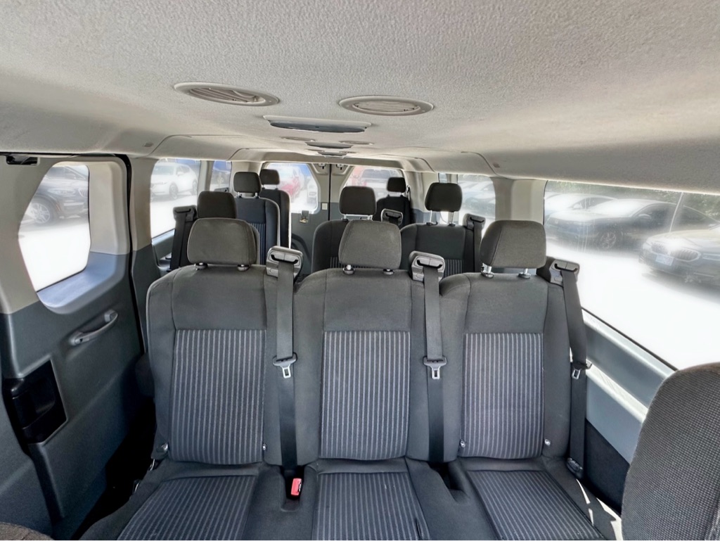 Photo 20 of this FORD TRANSIT