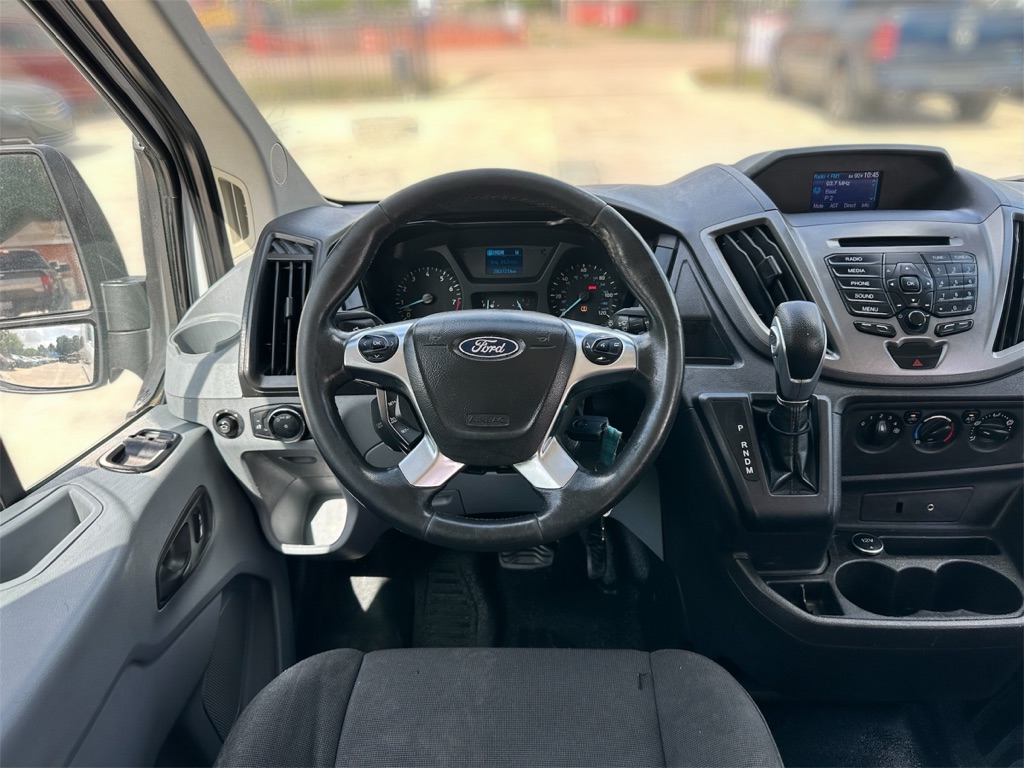 Photo 24 of this FORD TRANSIT